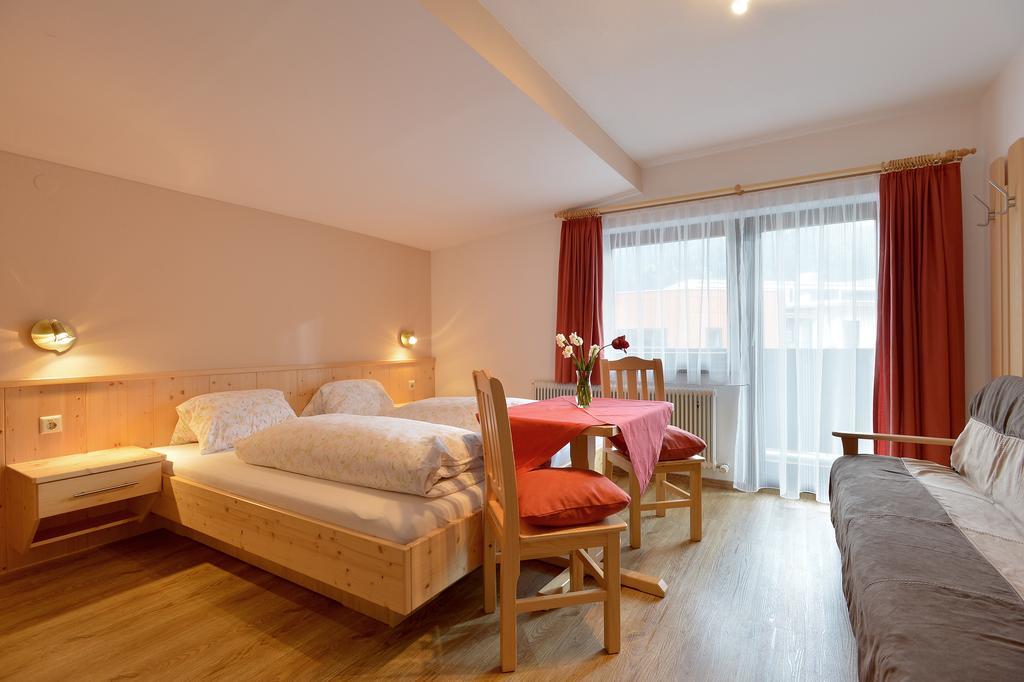 Gaestehaus Sillaber-Gertraud Nuck Söll Chambre photo
